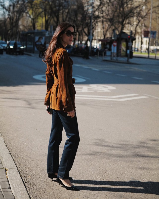 Phối blazer với quần jeans, cặp đôi thời trang tối giản hợp với mọi cô gái- Ảnh 2.