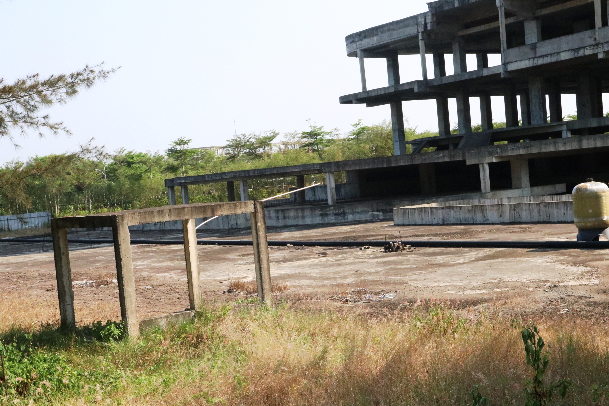 Cận cảnh 'siêu dự án' 11.000 tỉ đồng hoang tàn trên đất vàng ở Đà Nẵng- Ảnh 7.