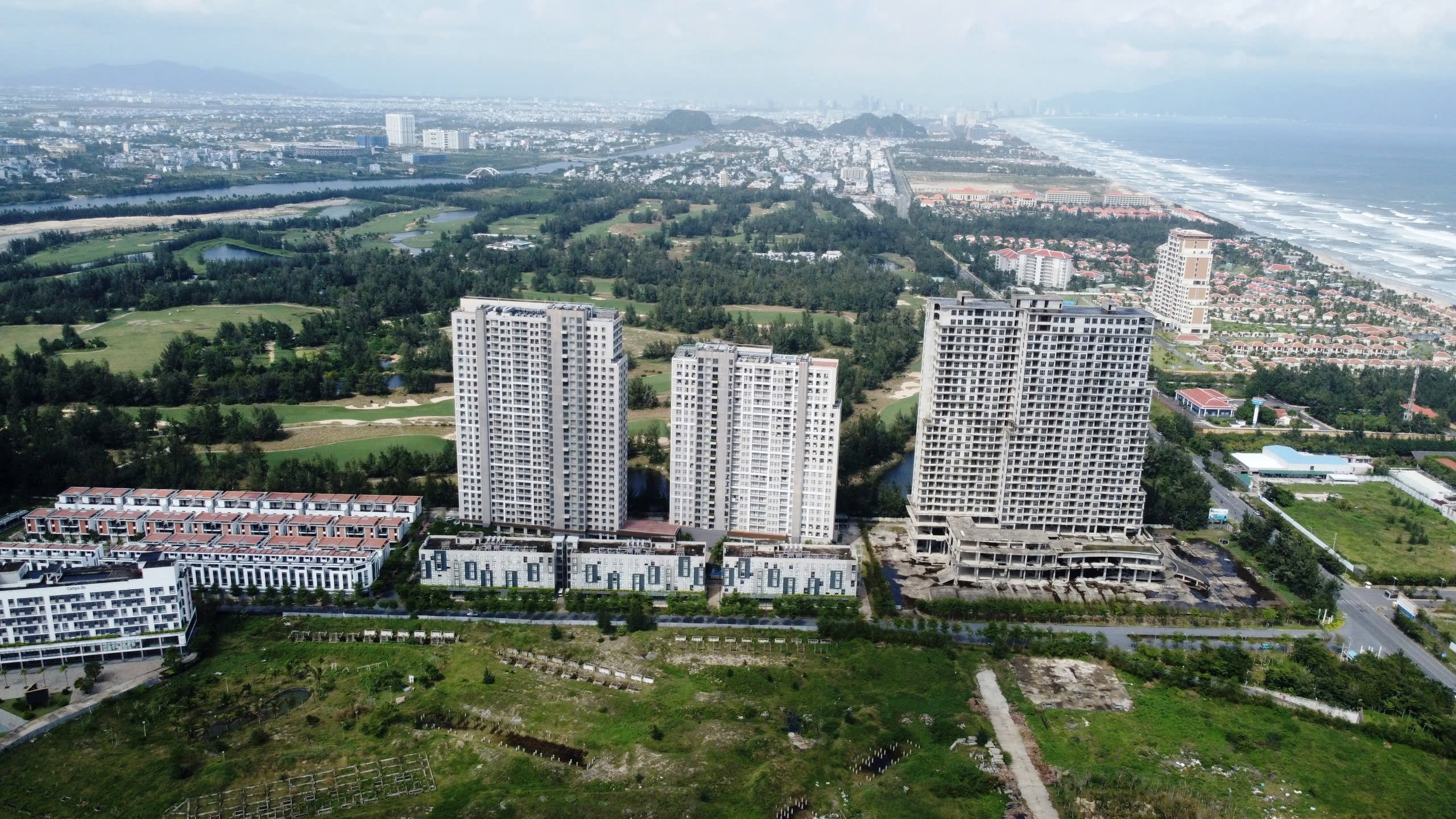 Cận cảnh 'siêu dự án' 11.000 tỉ đồng hoang tàn trên đất vàng ở Đà Nẵng- Ảnh 8.