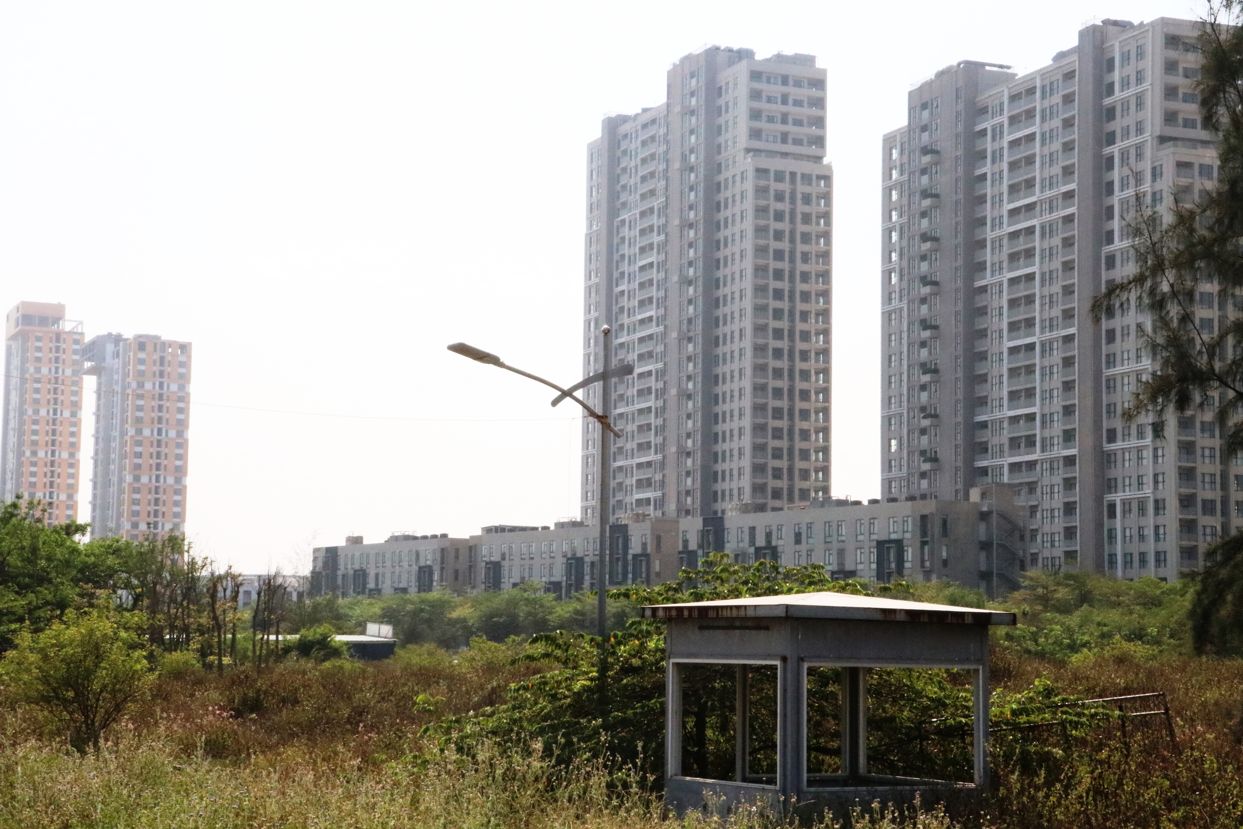 Cận cảnh 'siêu dự án' 11.000 tỉ đồng hoang tàn trên đất vàng ở Đà Nẵng- Ảnh 12.