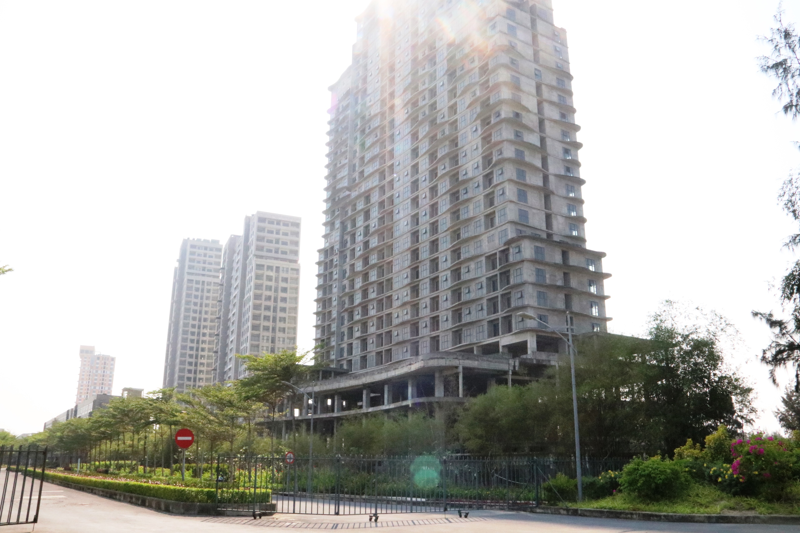 Cận cảnh 'siêu dự án' 11.000 tỉ đồng hoang tàn trên đất vàng ở Đà Nẵng- Ảnh 13.