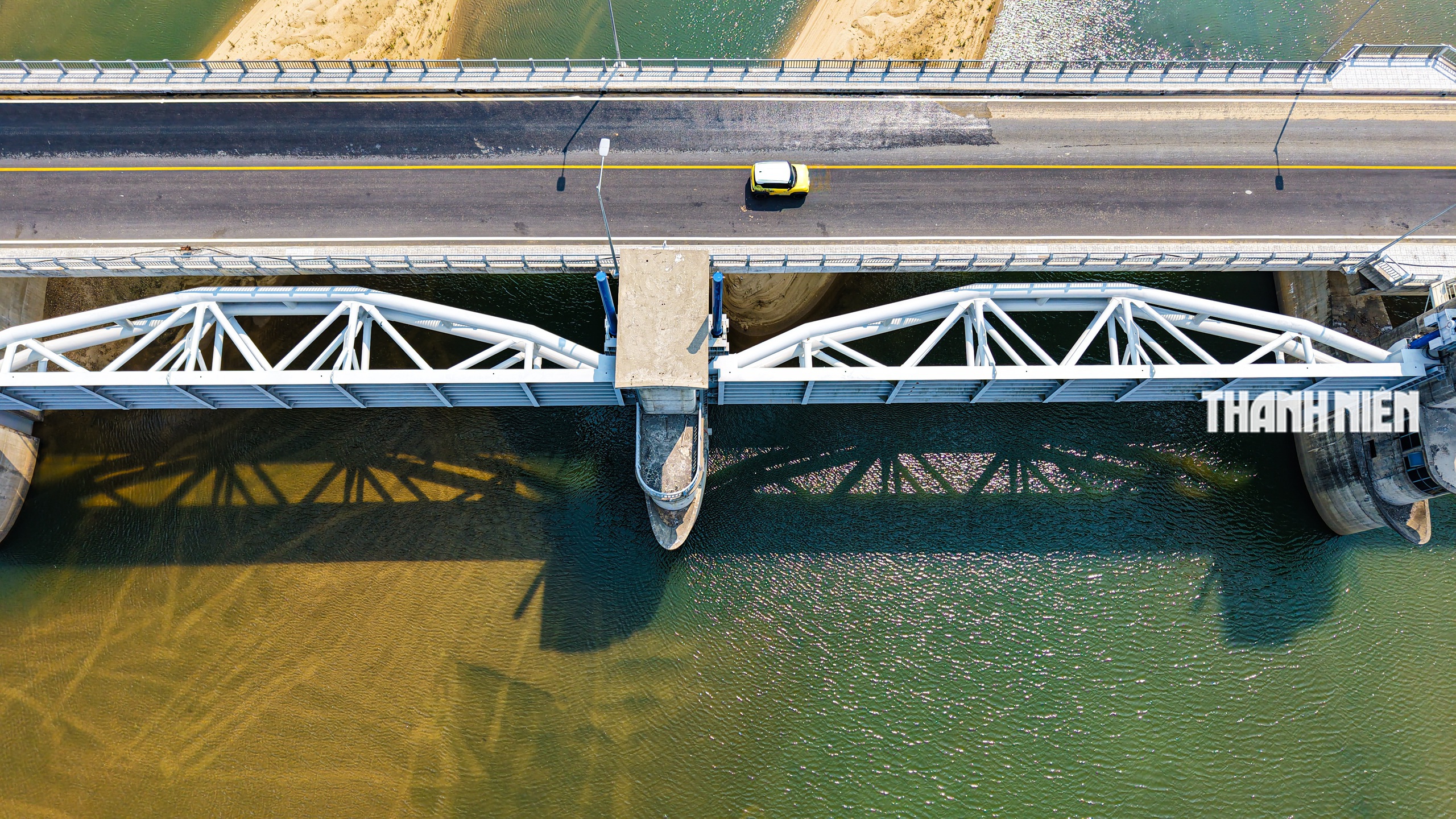 Cận cảnh đập dâng hạ lưu sông Trà Khúc trước ngày vận hành tích nước thử nghiệm- Ảnh 4.