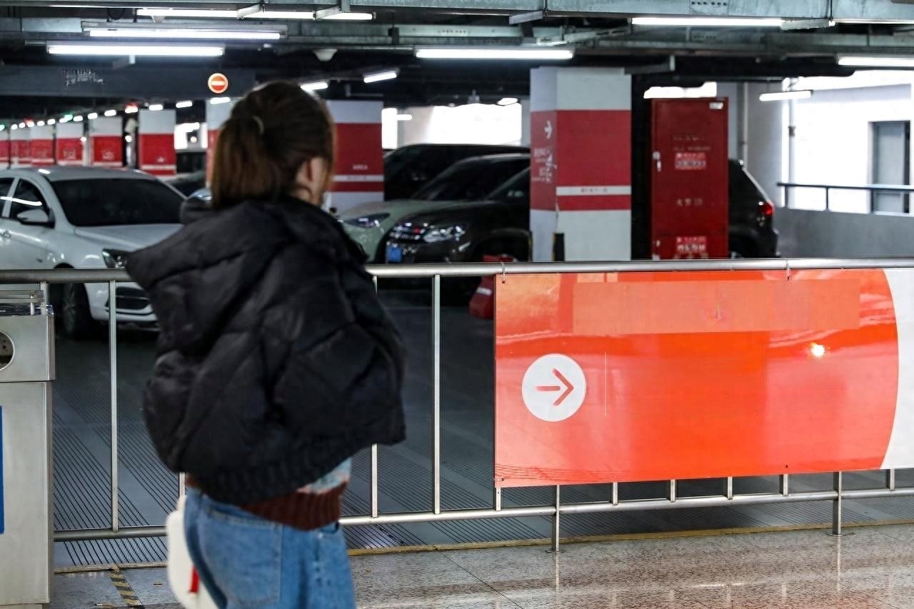 1775915043 96 Canh sat vao cuoc dieu tra he lo bi mat