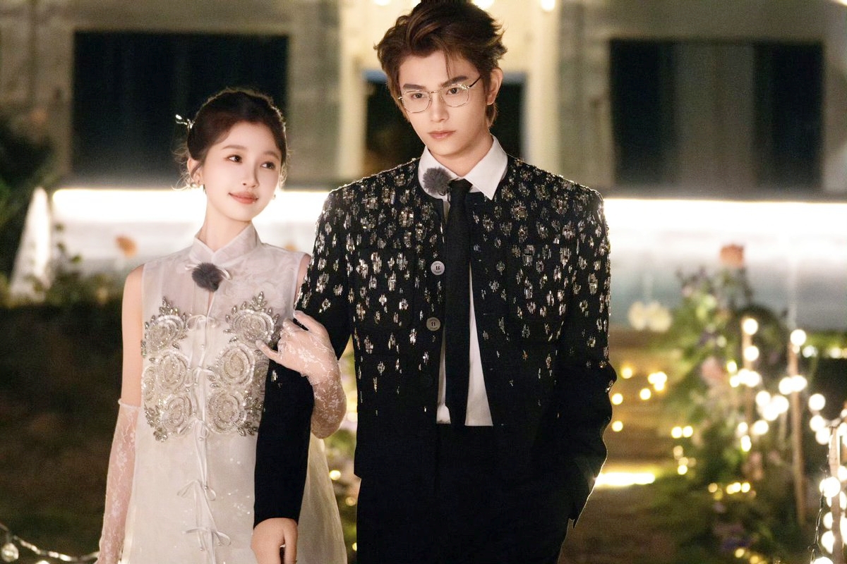 Hết cứu mỹ nhân bị cả showbiz đâm sau lưng- Ảnh 4.