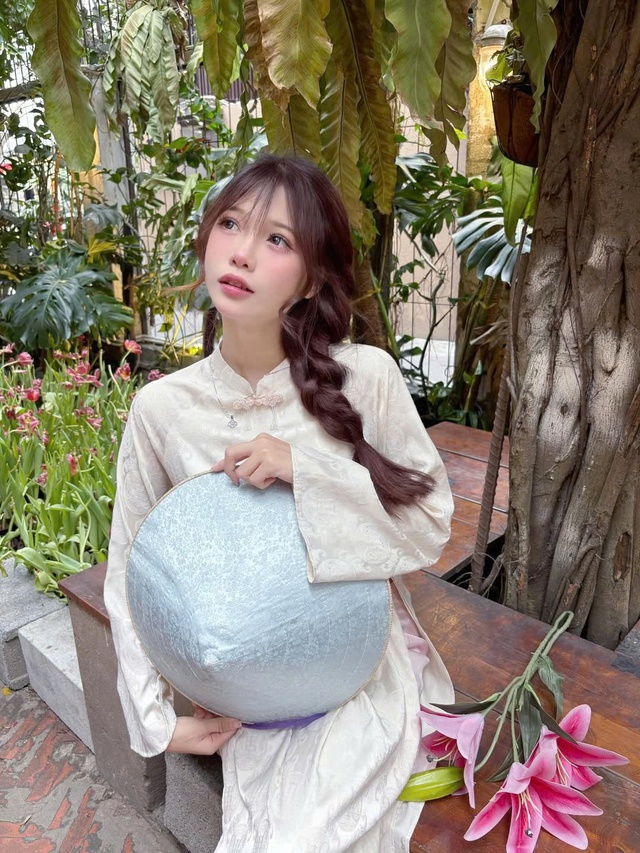 Bản phối độc đáo ngày hè với những chiếc nón lá- Ảnh 4. Bản phối độc đáo ngày hè với những chiếc nón lá- Ảnh 4.