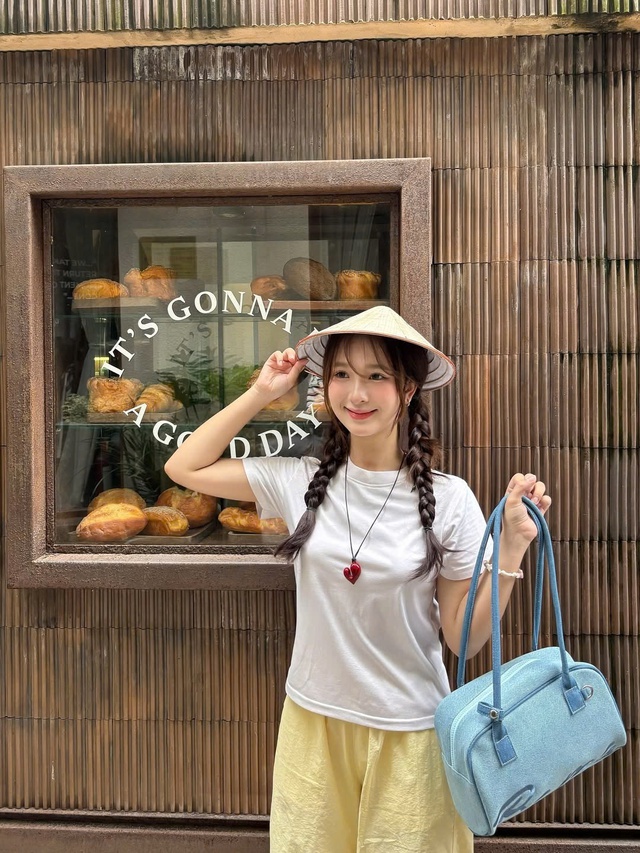 Bản phối độc đáo ngày hè với những chiếc nón lá- Ảnh 6. Bản phối độc đáo ngày hè với những chiếc nón lá- Ảnh 6.