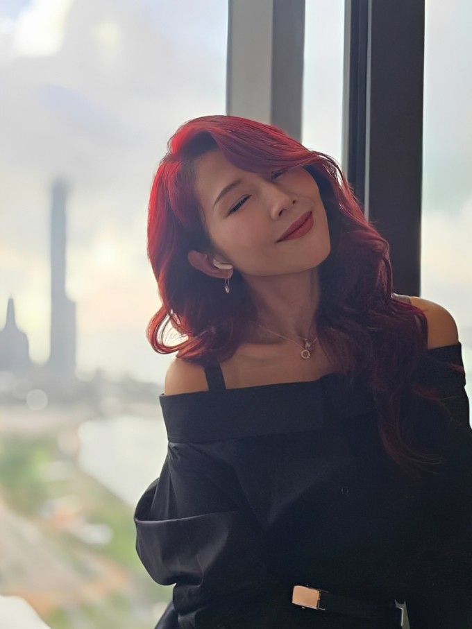 15 năm sau khi nổi danh với Chân Hoàn Truyện, Thái Thiếu Phân vẫn giữ được vẻ ngoài trẻ trung, hầu như không già đi chút nào. Ảnh: Instagram adachoi9800