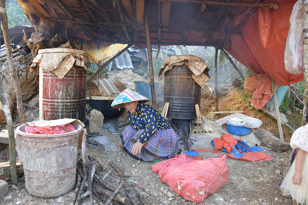 Giấy giang Pà Cò, khi hồn rừng về phố thị- Ảnh 4.