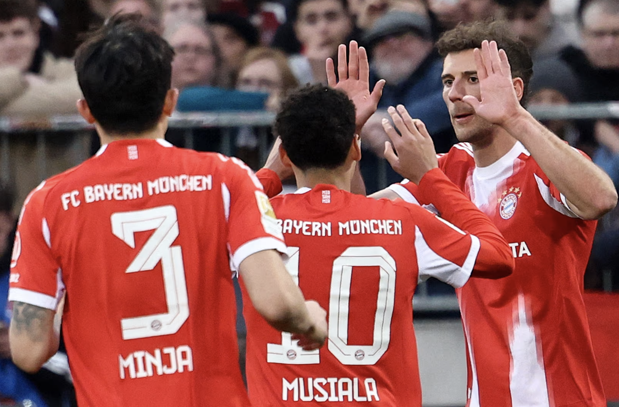 Bayern Munich dội mưa bàn thắng trước St.Pauli, xô đổ kỷ lục 54 năm Bundesliga 3 Bayern Munich dội mưa bàn thắng trước St.Pauli, xô đổ kỷ lục 54 năm Bundesliga - Ảnh 3.