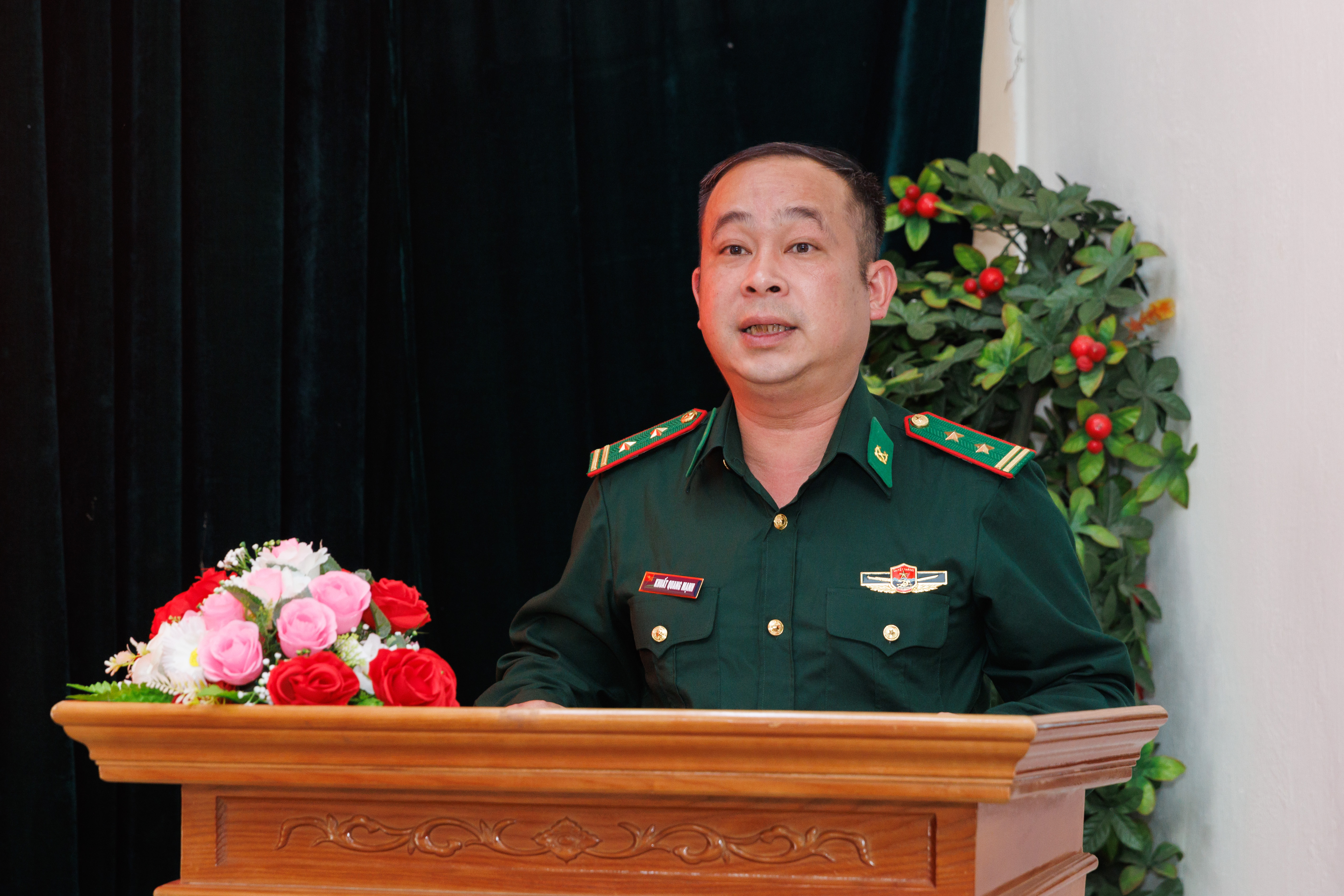 Hành trình Từ Trái Tim vượt 'cổng trời', thắp sáng khát vọng kiến quốc nơi biên cương- Ảnh 4.