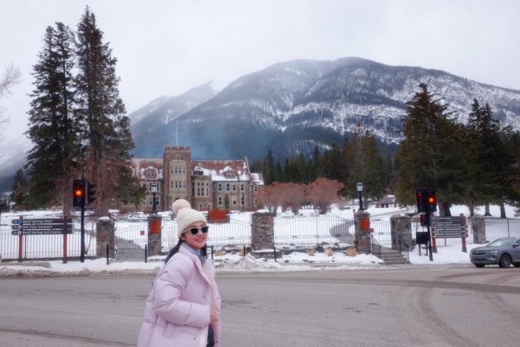 Vợ Phan Thành mê mẩn thị trấn cổ tích ở Canada 7 Vợ Phan Thành mê mẩn thị trấn cổ tích ở Canada - 6