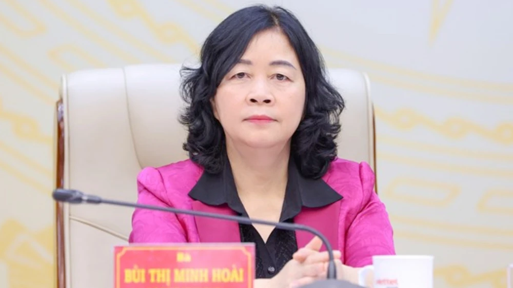 Bà Bùi Thị Minh Hoài, Ủy viên Bộ Chính trị, Bí thư Trung ương Đảng, Chủ tịch Uỷ ban Trung ương MTTQ Việt Nam chủ trì hội nghị. bà Bùi Thị Minh Hoài.jpg