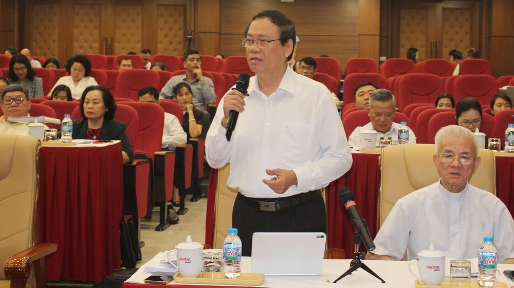 Ông Vũ Trọng Kim - Ủy viên Đoàn Chủ tịch, Chủ tịch Hội Cựu Thanh niên xung phong Việt Nam phát biểu tại Hội nghị. dai-bieu-dong-gop.jpg