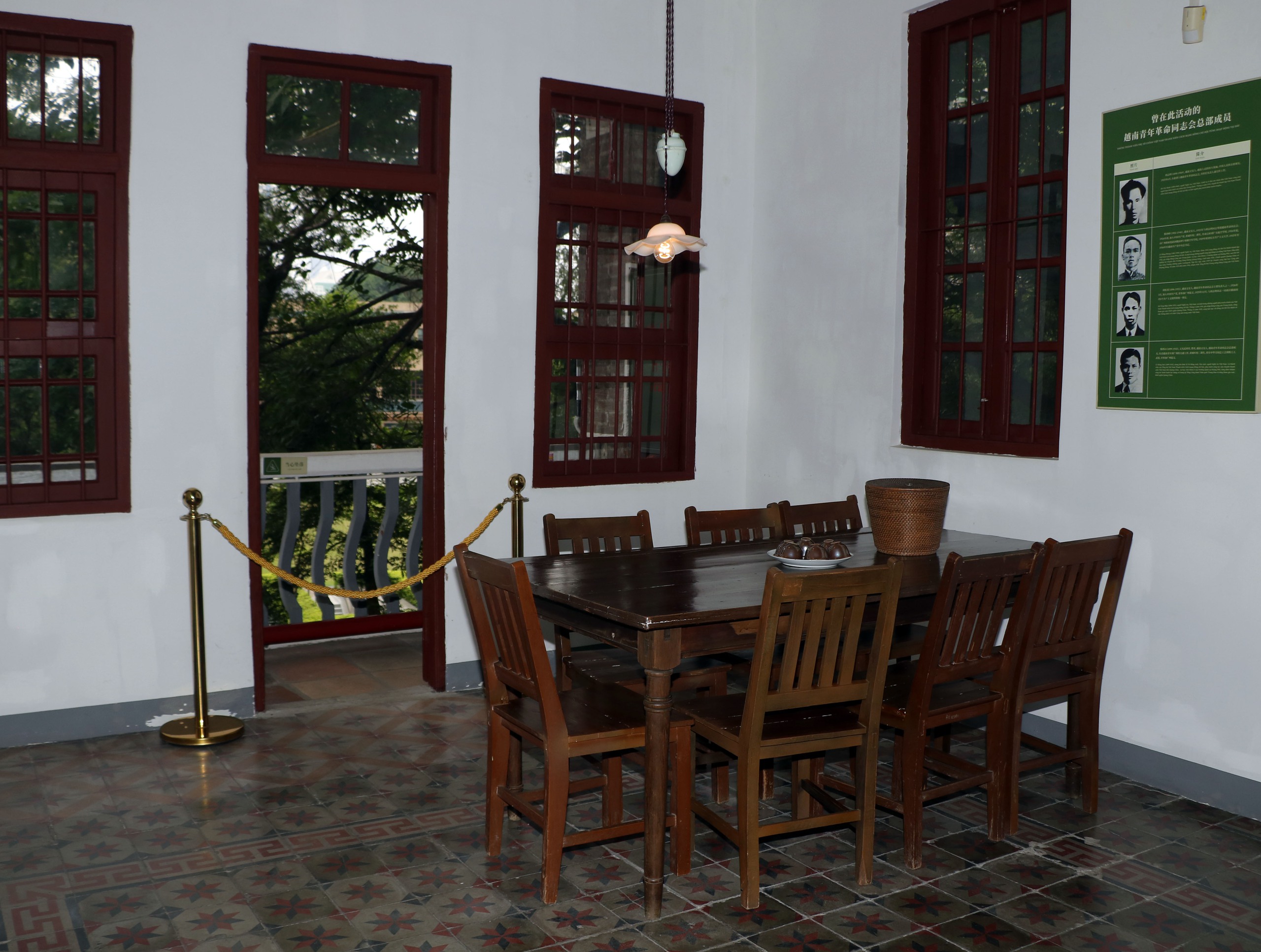 thanh niên - Ảnh 3.