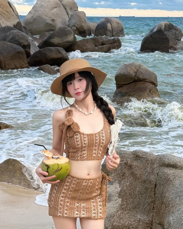 Làm chủ trang phục màu nâu cho ngày hè- Ảnh 3.