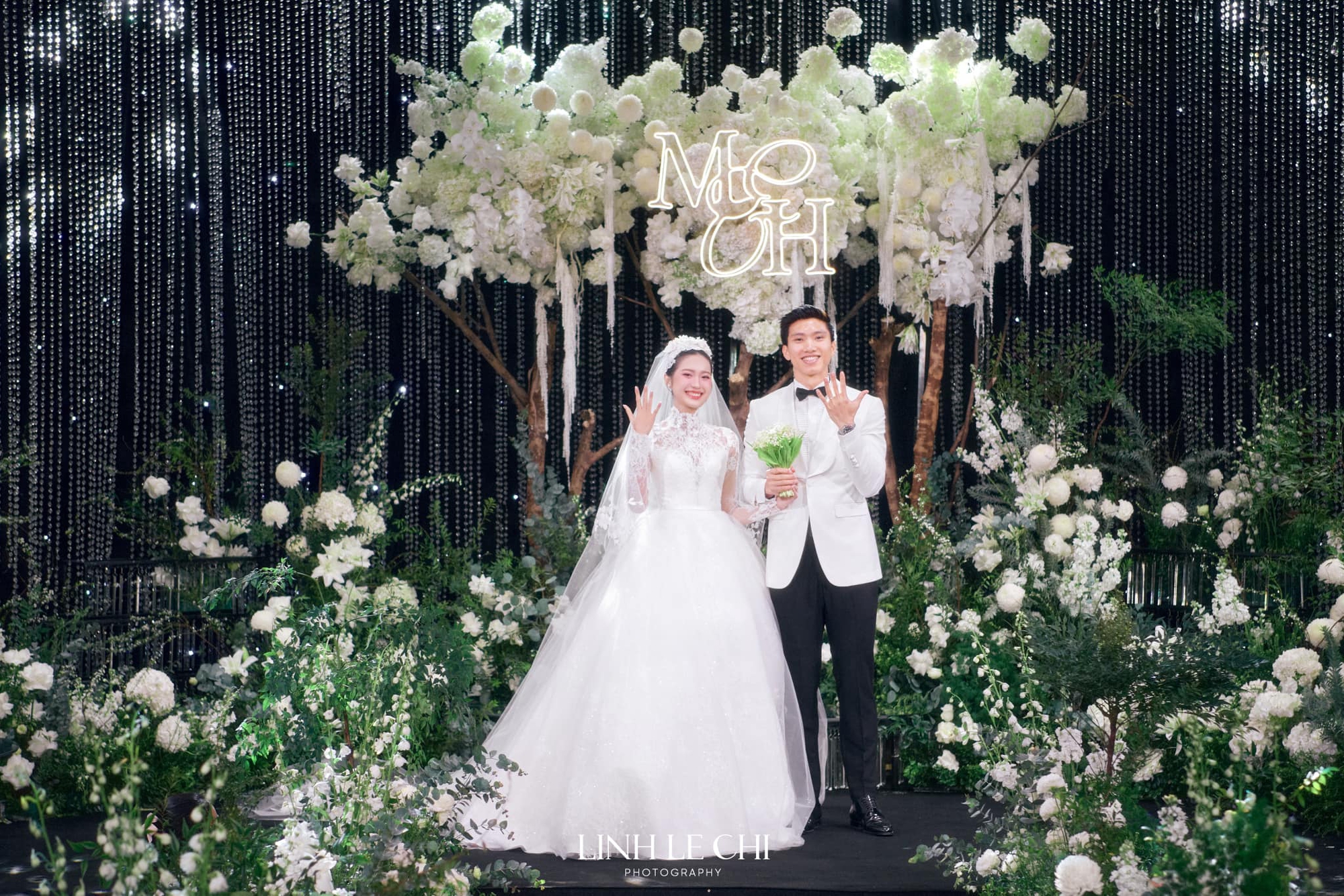 1775978312 504 Chuyen tinh Doan Van Hau