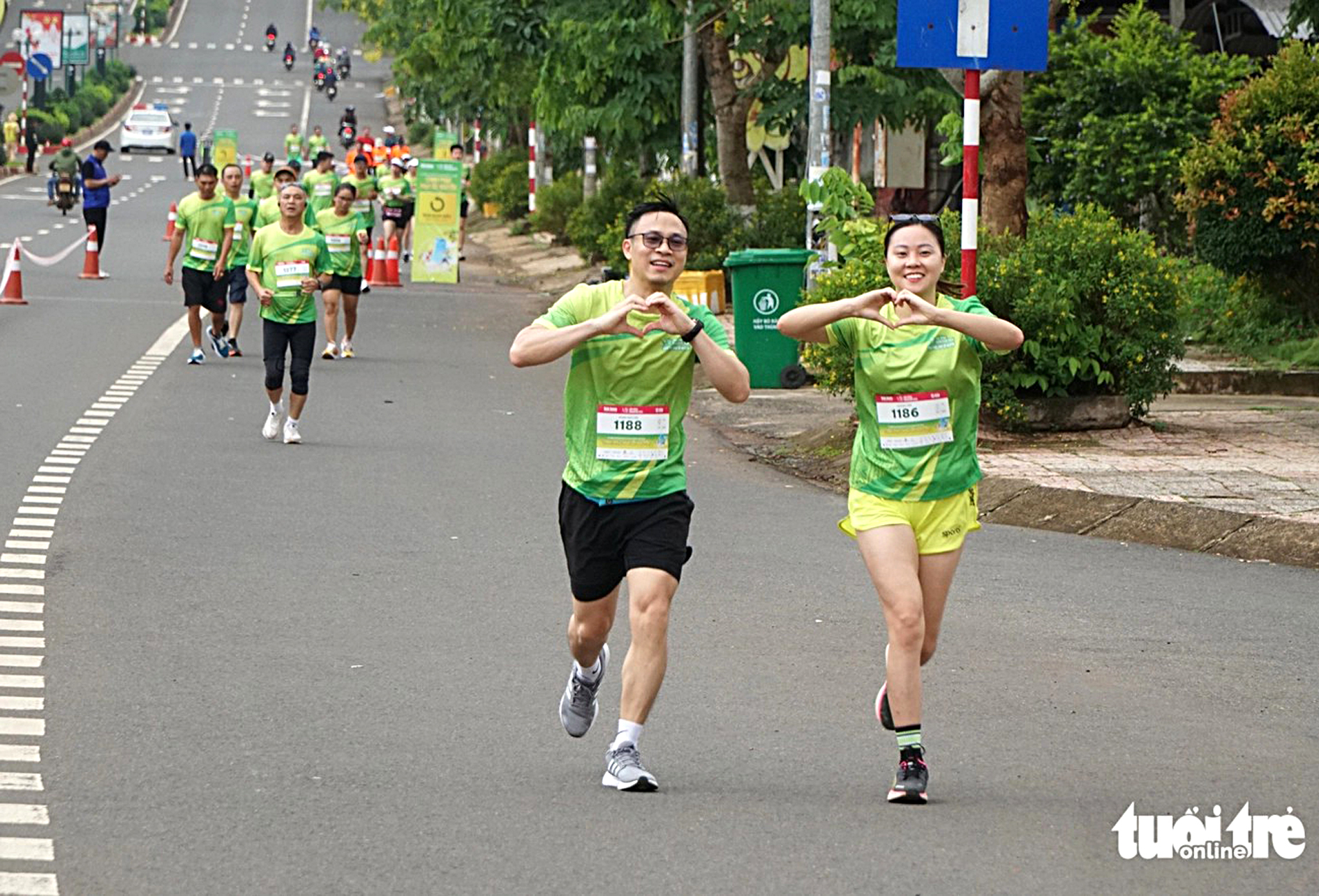 hội nhóm - Ảnh 2.