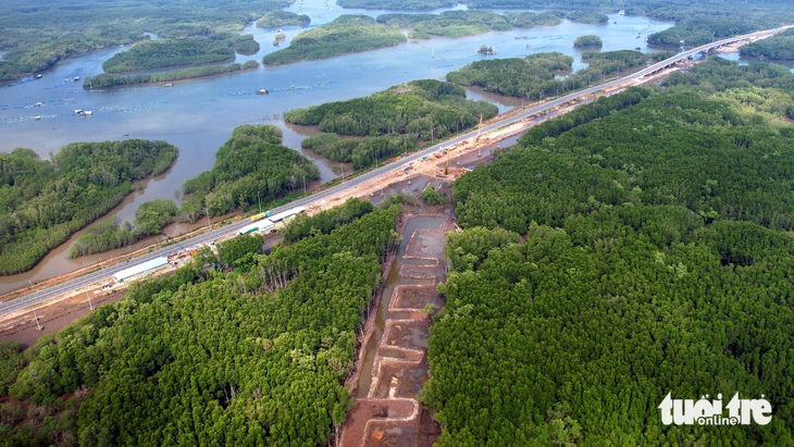 Ngắm cầu Phước An có độ tĩnh không lớn nhất Việt Nam sắp về đích 3 cầu Phước An - Ảnh 3.