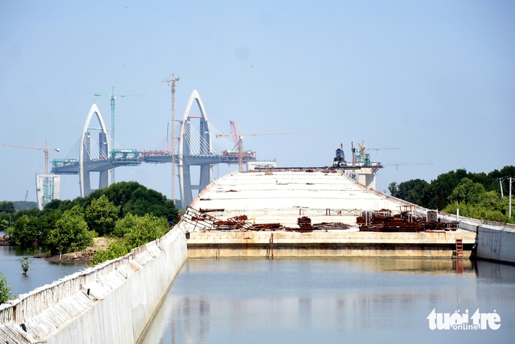 Ngắm cầu Phước An có độ tĩnh không lớn nhất Việt Nam sắp về đích 13 cầu Phước An - Ảnh 13.
