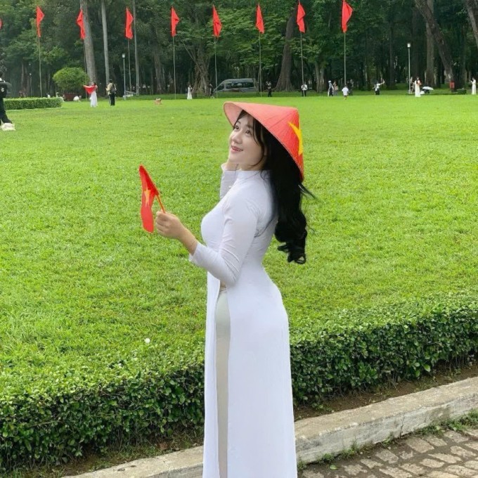 Cô gái 117 kg lột xác sau khi giảm một nửa trọng lượng 1 Giảm cân giúp Trâm lấy lại sự tự tin, năng động và hoạt bát hơn. Ảnh: Nhân vật cung cấp