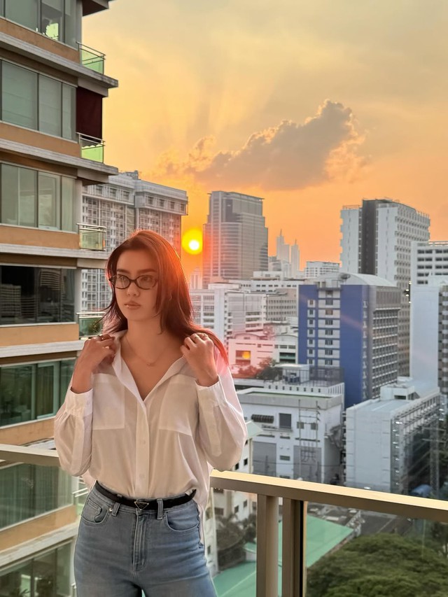 Áo sơ mi trắng, 'chìa khóa' biến hóa đa phong cách cho nàng hiện đại- Ảnh 4.