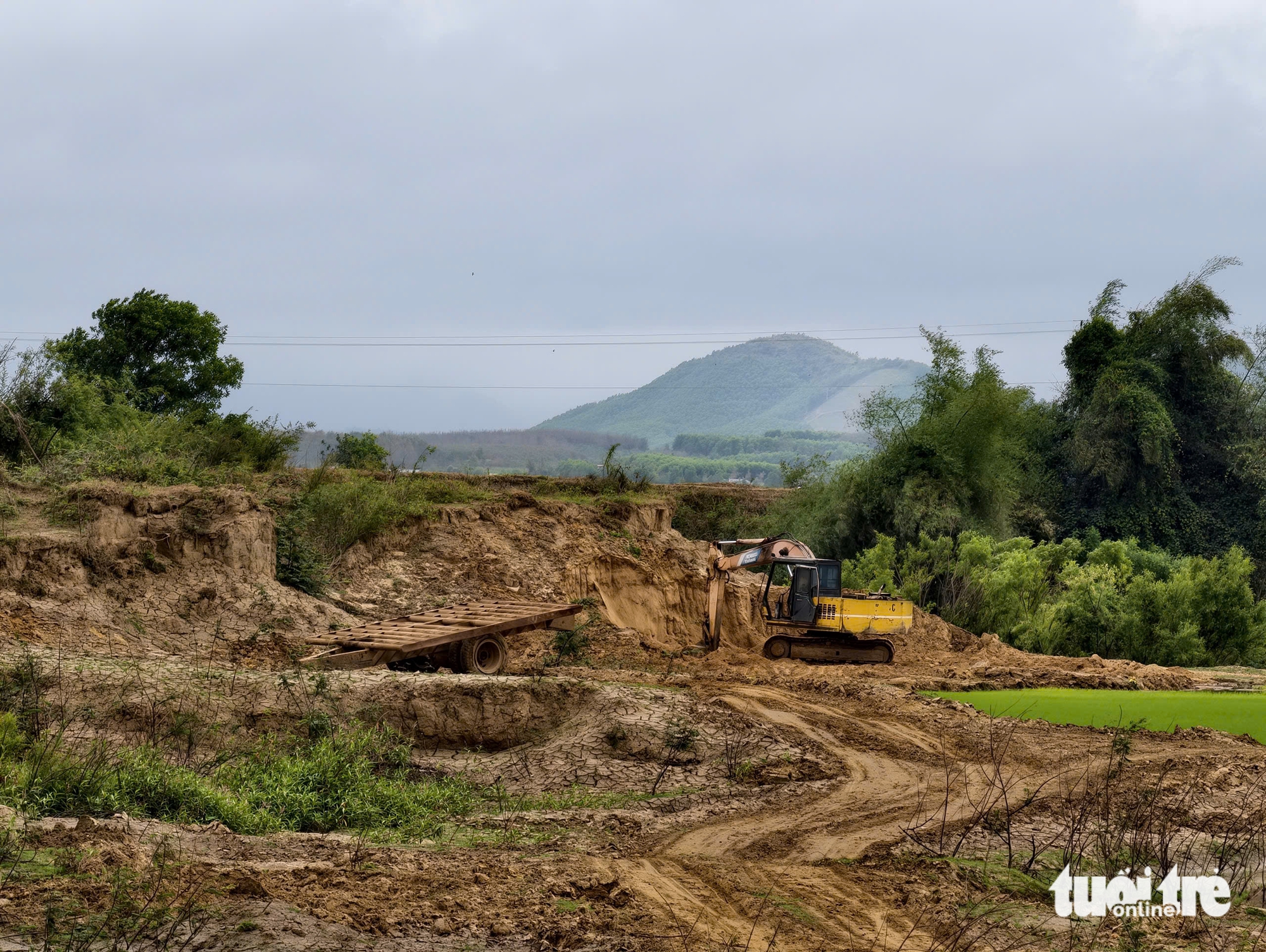 múc đất - Ảnh 4.