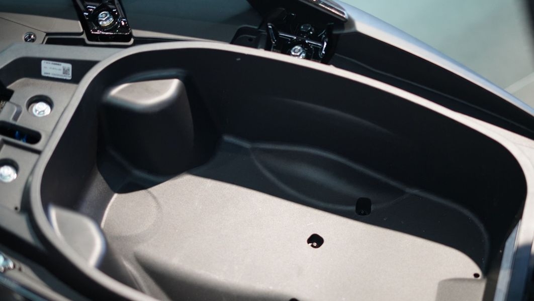 Chưa đến 50 triệu đã có thể mua được xe tay ga sở hữu loạt công nghệ khủng và ngoại hình y hệt Yamaha XMAX 8 1775994725 678 Chua den 50 trieu da co the mua duoc