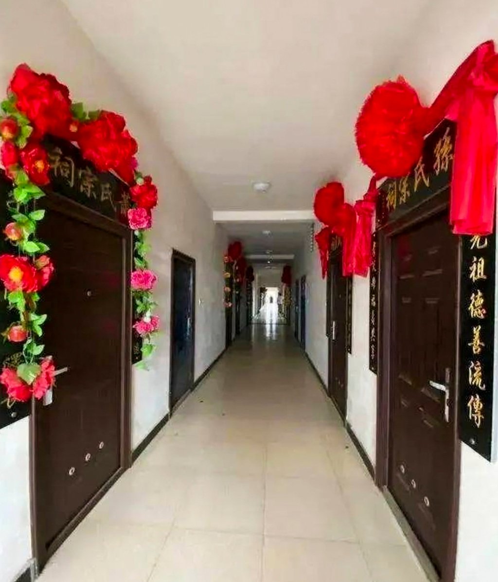 Người dân Trung Quốc mua chung cư để tro cốt vì đất nghĩa trang đắt gấp 10 lần đất ở- Ảnh 2.