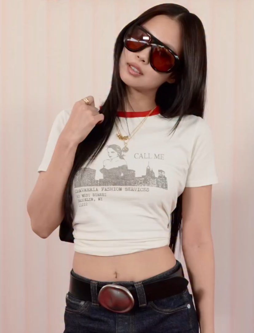 Coachella 2026: Bộ 3 BLACKPINK “ngoan xinh… nhạt”, không ai nổi hơn Kylie Jenner vì chiếc áo in mặt một người- Ảnh 12.