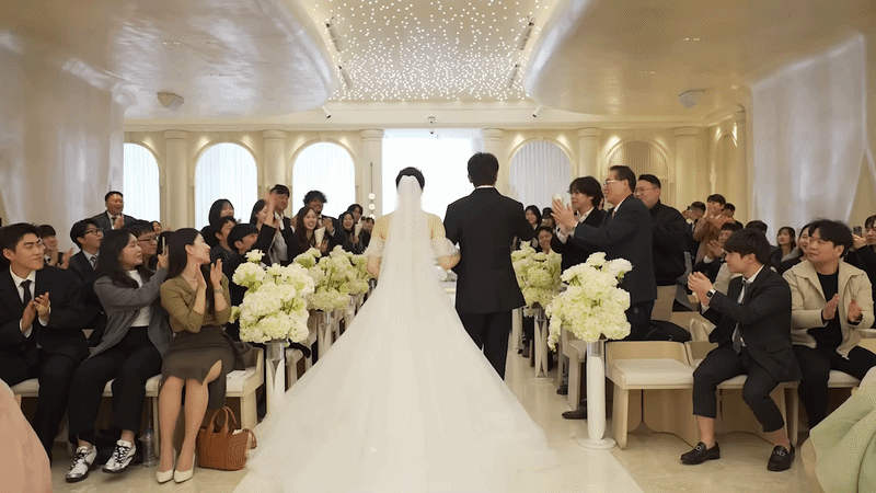 2 diễn viên ly hôn sau đúng 1 ngày tổ chức đám cưới rình rang- Ảnh 1.