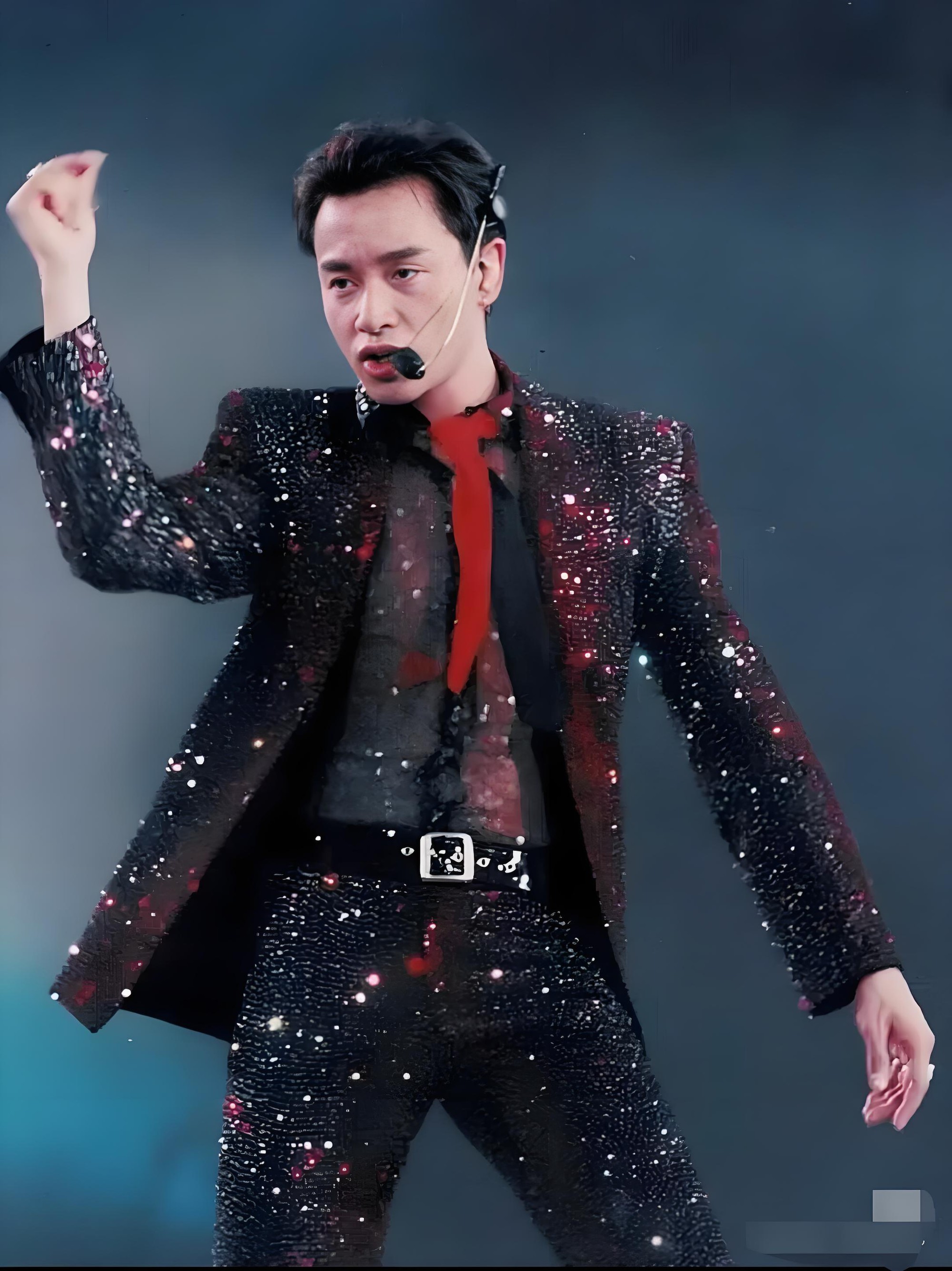 Một huyền thoại còn sống mãi: 23 năm và nỗi nhớ mang tên Trương Quốc Vinh- Ảnh 1.