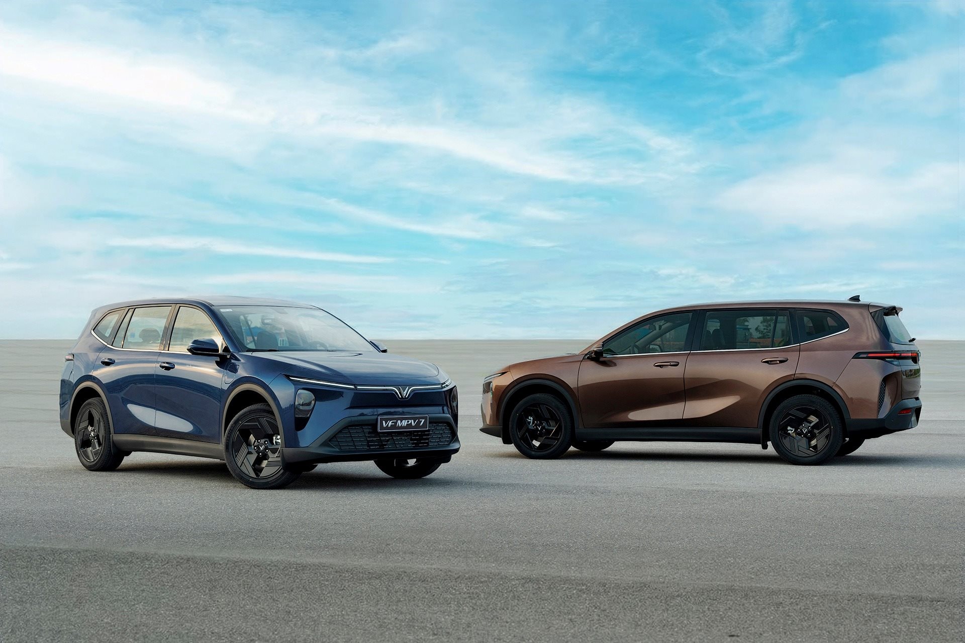 27600 xe dien ban ra trong thang 3