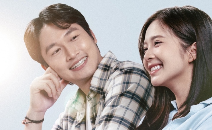 Đình Tú và vợ Ngọc Huyền trong phim mới. 