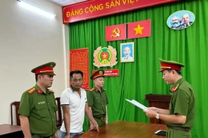 Truy tố chủ cửa hàng xe máy Tân Tiến vụ 'phù phép' xe gian thành xe mới