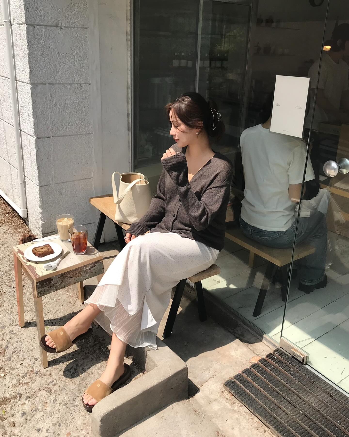 4 mẫu giày đi dạo phố hay du lịch đều phù hợp- Ảnh 1. 4 mẫu giày đi dạo phố hay du lịch đều phù hợp- Ảnh 1.