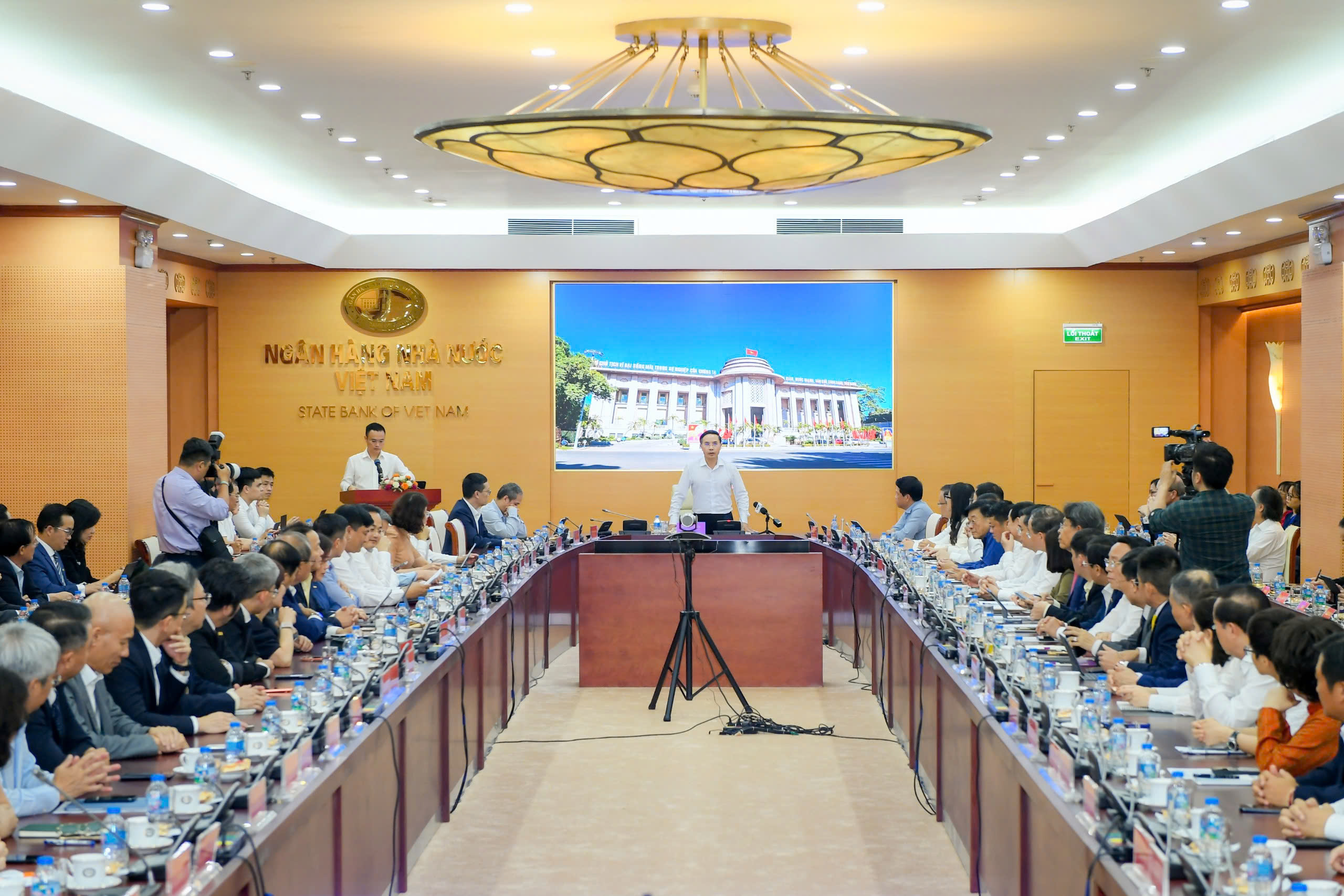 lãi suất - Ảnh 2.