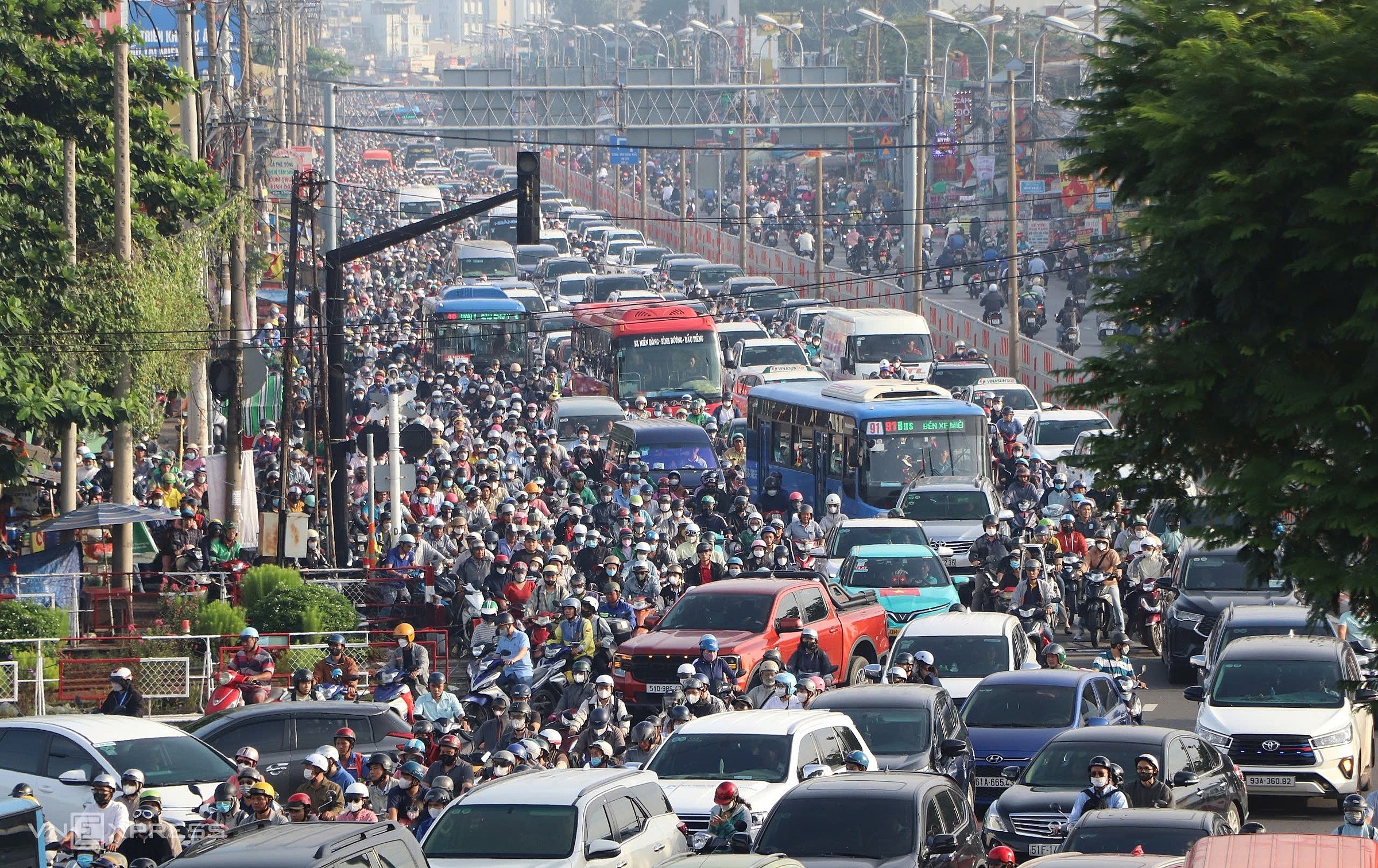 5 thách thức với bộ máy chính quyền TP HCM nhiệm kỳ 2026-2031 2 5 thach thuc voi bo may chinh quyen TP HCM