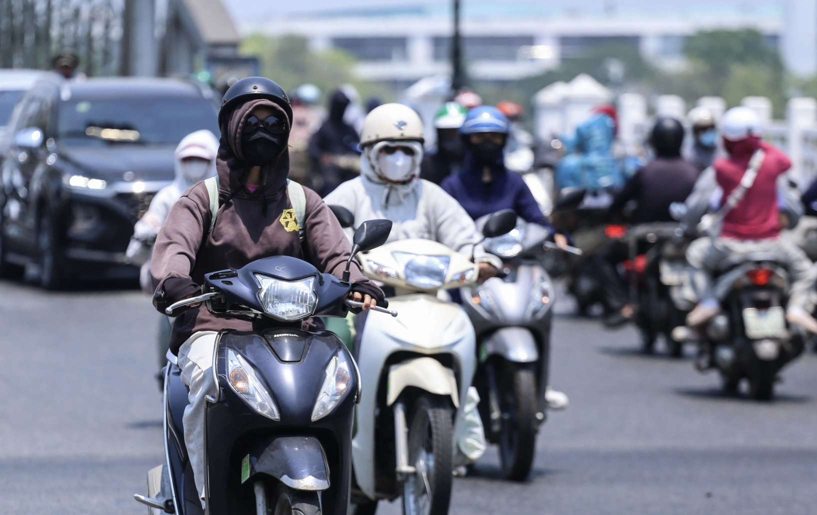 5 tỉnh nắng nóng gay gắt nhất miền Trung, có nơi trên 41 độ C- Ảnh 1.