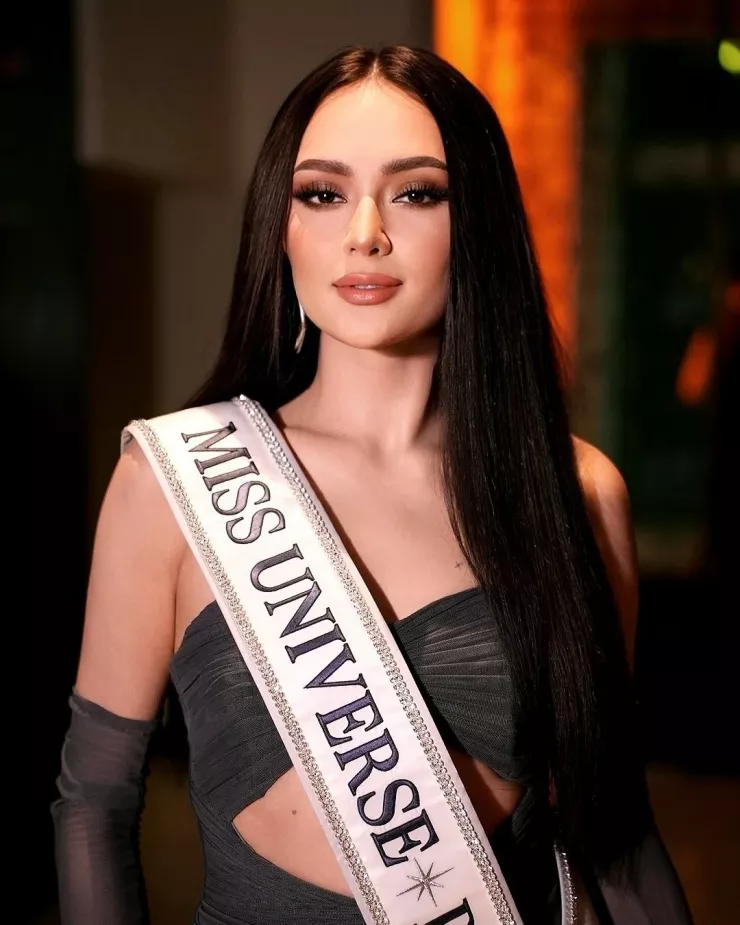 Á hậu Hoàn vũ không hiểu vì sao bị fan Việt ghét 1 Ahtisa Manalo - Á hậu 3 Hoa hậu Hoàn vũ 2025.