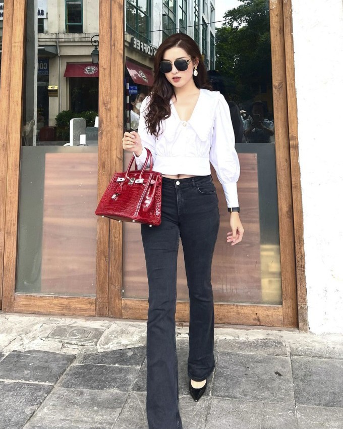 A hau Huyen My giau co va suu tap do