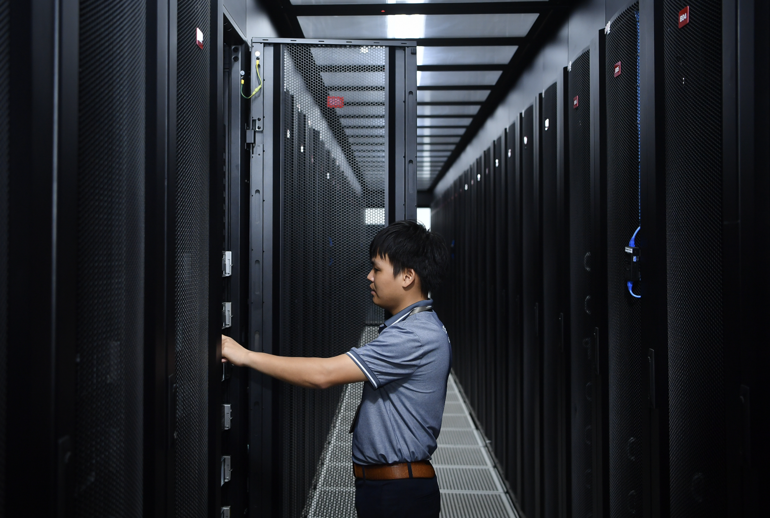 AI đẩy giá xây trung tâm dữ liệu, Việt Nam nổi lên là điểm đến chi phí thấp 1 AI - Ảnh 1.