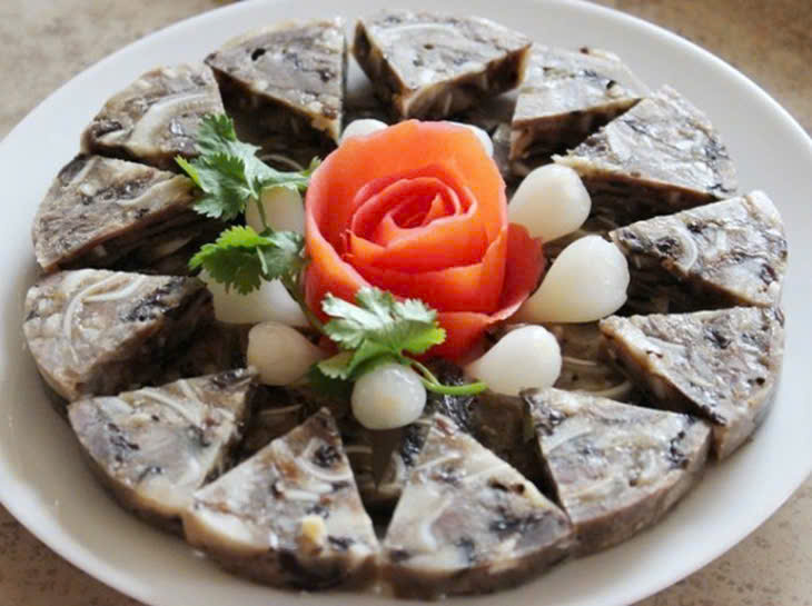 Ăn gì bổ nấy, vậy ăn bì heo có đẹp da không? 1 Ăn gì bổ nấy, vậy ăn bì heo có đẹp da không? - Ảnh 1.