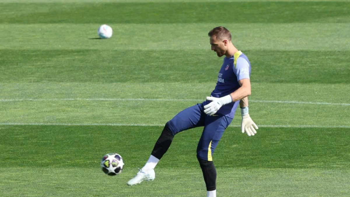 Atletico Madrid củng cố lực lượng trước trận derby Tây Ban Nha - Ảnh 1.