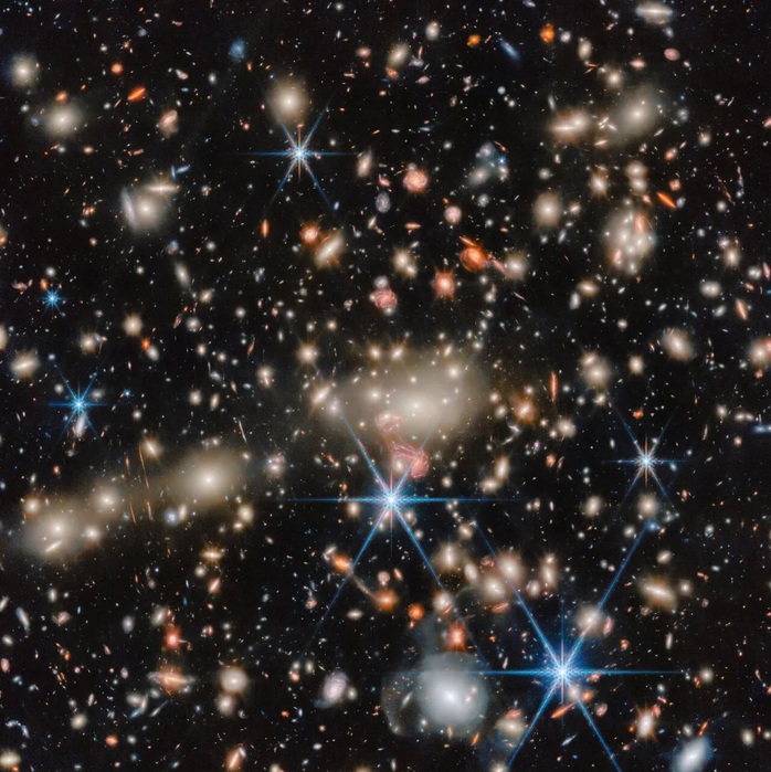 Ba vật thể hơn tỉ năm tuổi hiện hình giữa trời - Ảnh 1.