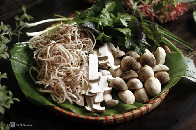 Nấm sau khi nấu chín nếu để qua đêm sẽ dễ tích tụ nitrit. Ảnh: Bùi Thủy