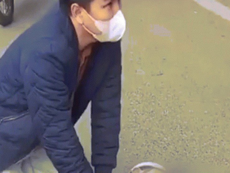 Bác sĩ ép tim cứu thanh niên giữa đường: 'Tôi không kịp nghĩ nhiều, chỉ tập trung cấp cứu'