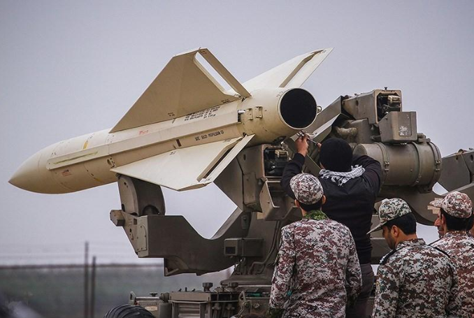 Iran bố trí hệ thống phòng không độc đáo thế nào? - Ảnh 1. Iran bố trí hệ thống phòng không độc đáo thế nào? - Ảnh 1.