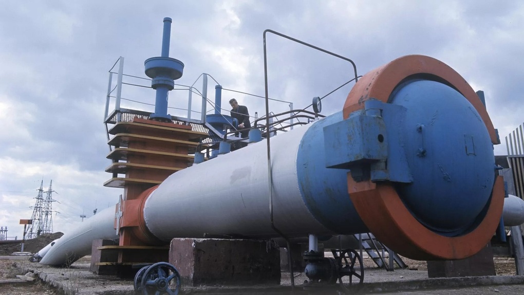 Báo Mỹ: Giá dầu Nga tăng vọt, cao nhất trong 13 năm - 1