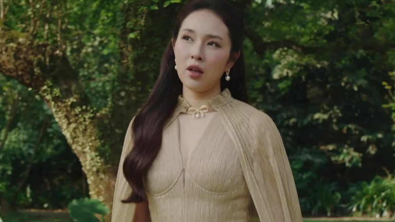 Bảo Trâm Idol hát 'Nước mắt hình nhân'