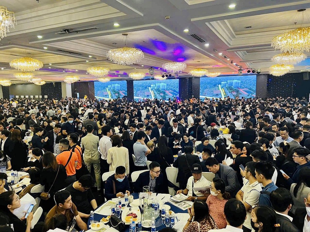 Bất chấp lãi suất neo cao, giao dịch căn hộ vẫn tăng- Ảnh 1.